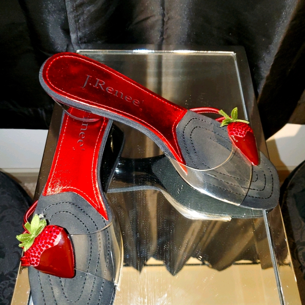 Vintage J Renee Chocolate strawberry sandal